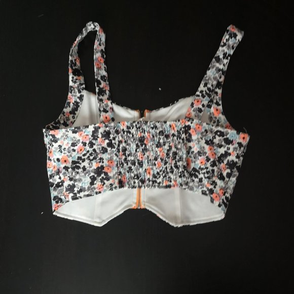 Simons Twik Crop top - Picture 2 of 2